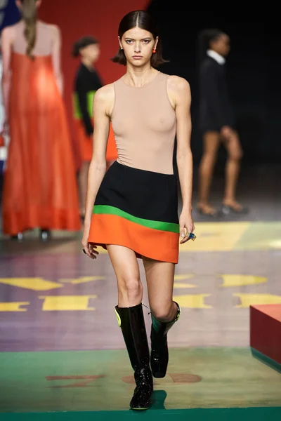 Look 6